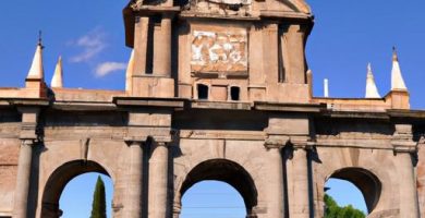 Puerta bisagra de toledo